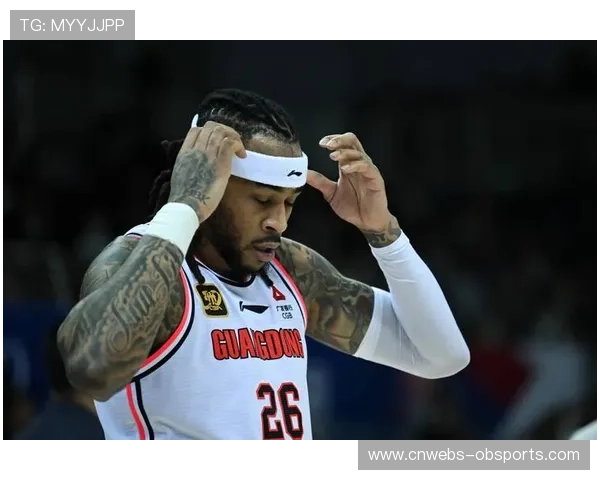 莫兰德背扣点燃主场，辽宁气势如虹